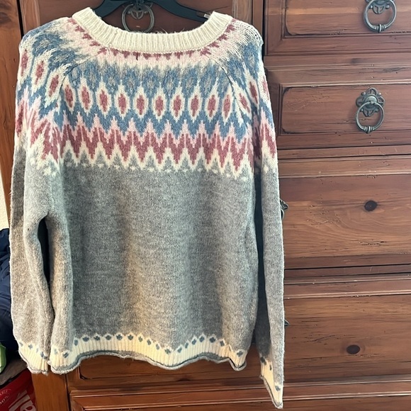 Gray And Blue Crewneck Sweater Size XL NWT COTTON EMPORIUM - Picture 7 of 8